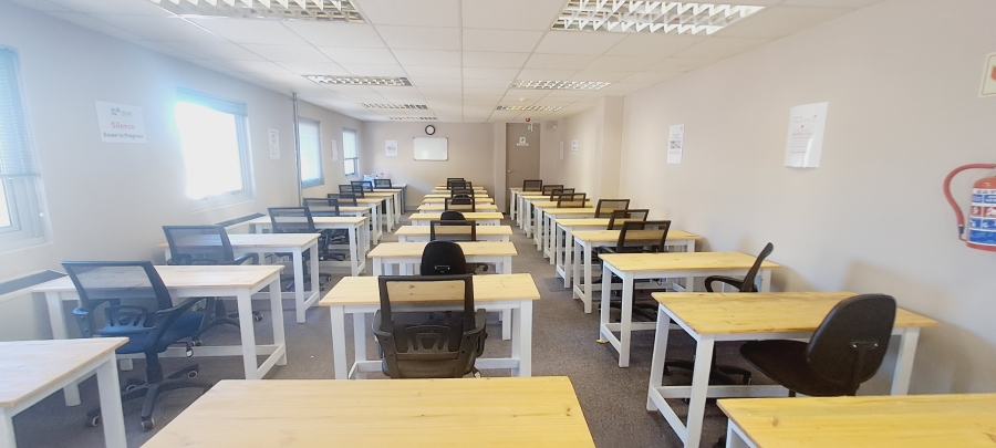 To Let commercial Property for Rent in Rosenpark Western Cape